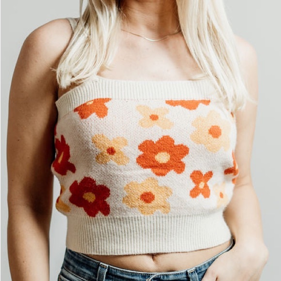 HYFVE Floral Knit Crop Top Size Small - Picture 4 of 5